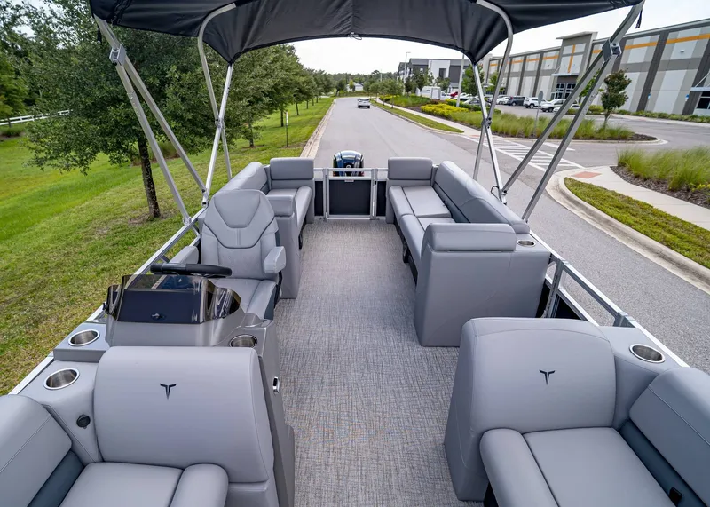 Slide: The Image of Tahoe SLT 23' Quad Lounge 2025 - 11