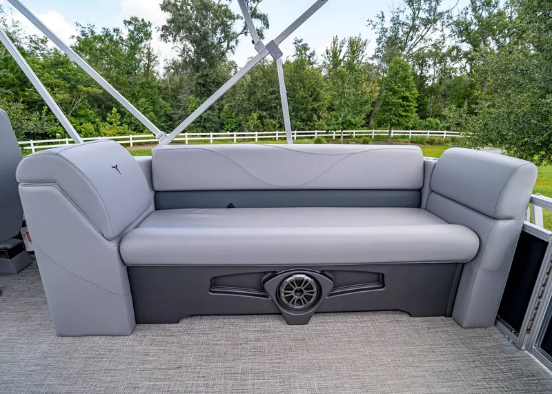Slide: The Image of Tahoe SLT 23' Quad Lounge 2025 - 22