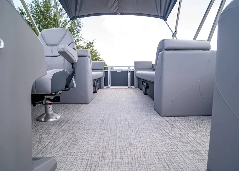 Slide: The Image of Tahoe SLT 23' Quad Lounge 2025 - 31