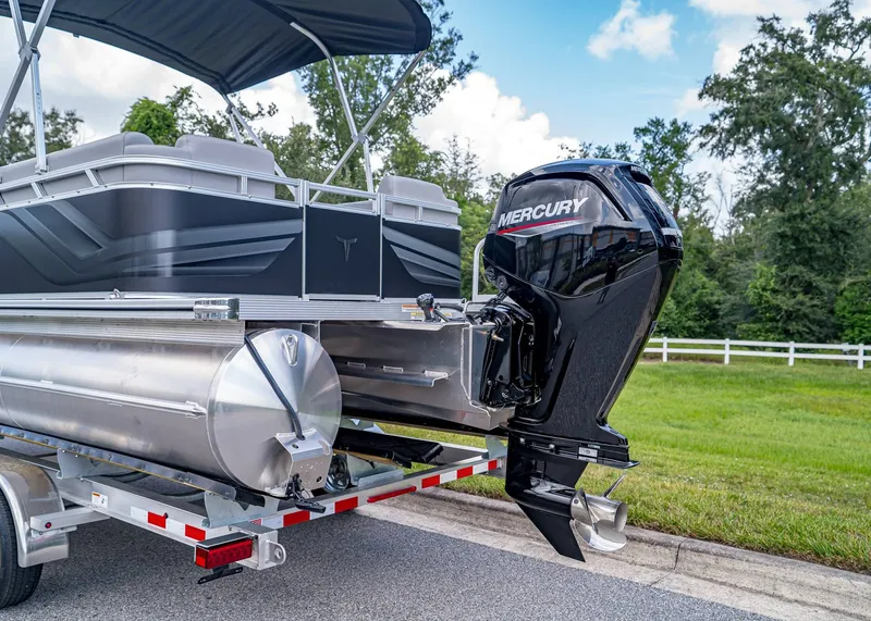 Slide: The Image of Tahoe SLT 23' Quad Lounge 2025 - 4