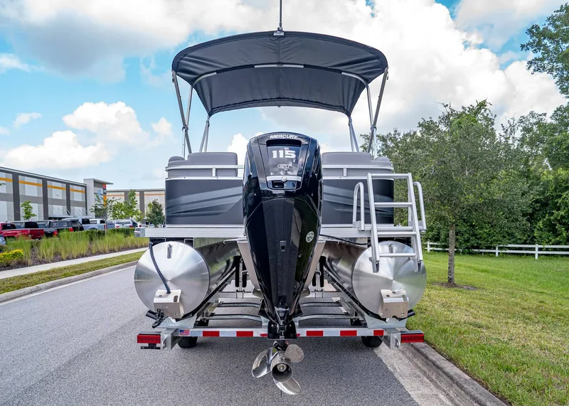 Slide: The Image of Tahoe SLT 23' Quad Lounge 2025 - 5