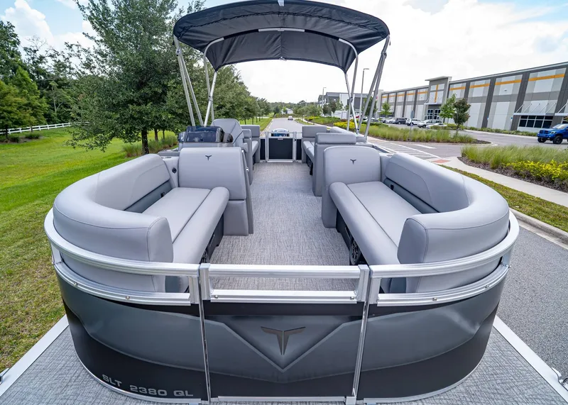 Slide: The Image of Tahoe SLT 23' Quad Lounge 2025 - 7