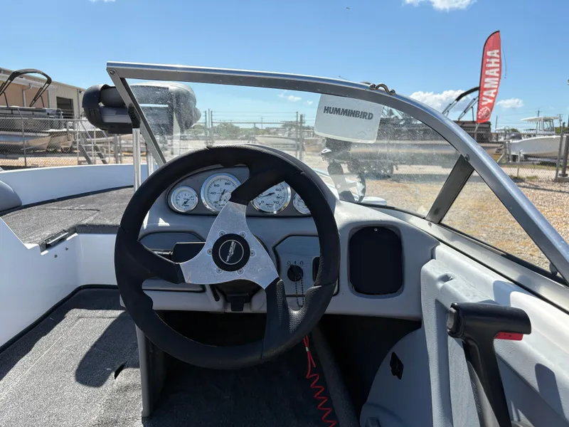 Slide: The Image of Skeeter SL210 2009 - 16