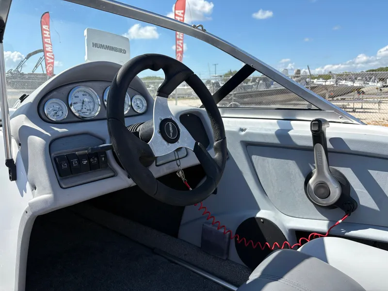 Slide: The Image of Skeeter SL210 2009 - 18