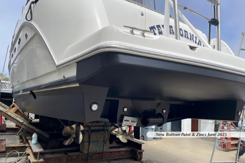 Slide: The Image of 2005 Meridian 459 Aft Cabin Motor Yacht with new bottom paint and zincs, June 2025. - 33