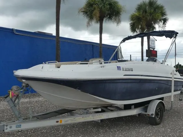 Slide: The Image of Hurricane SunDeck Sport 188 OB 2016 - 1