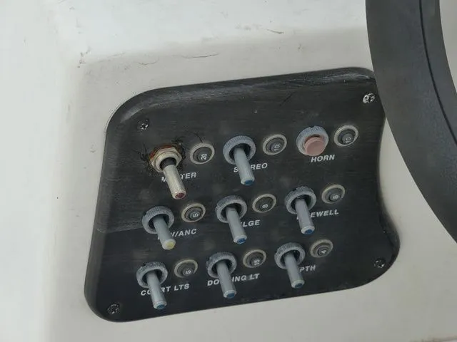 Slide: The Image of Hurricane SunDeck Sport 188 OB 2016 - 14