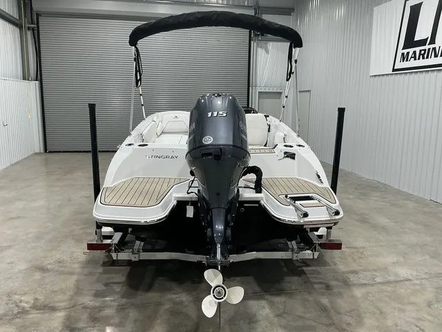 Slide: The Image of Stingray 182SC 2026 - 10