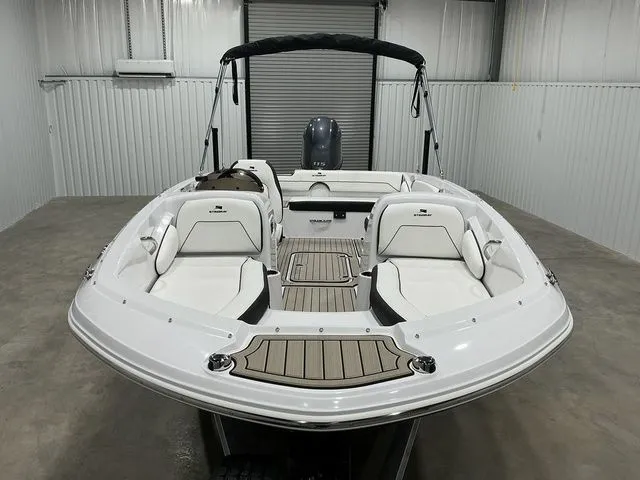 Slide: The Image of Stingray 182SC 2026 - 12