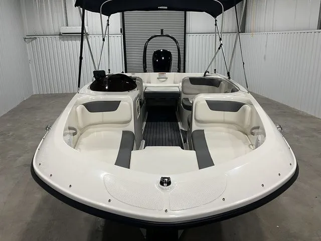 Slide: The Image of Bayliner Element E18 2022 - 17