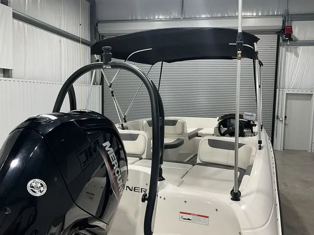 Slide: The Image of Bayliner Element E18 2022 - 5