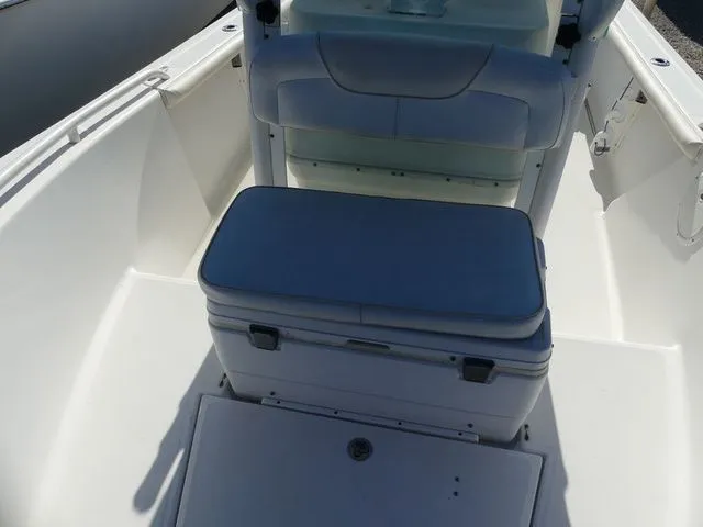Slide: The Image of Everglades 210 Center Console 2006 - 12