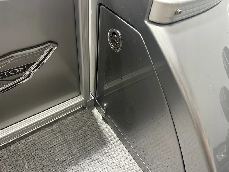 Slide: The Image of Bennington 27QFBWAT2SR 2024 - 20