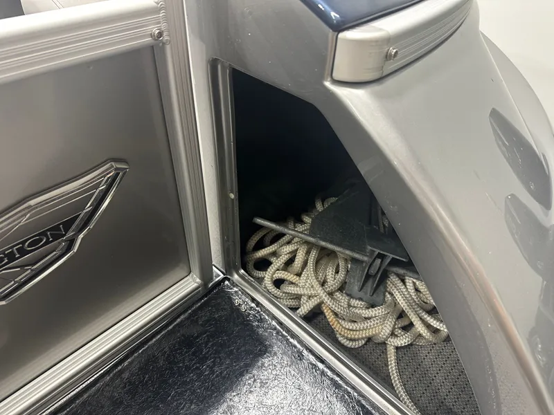 Slide: The Image of Bennington 27QFBWAT2SR 2024 - 21