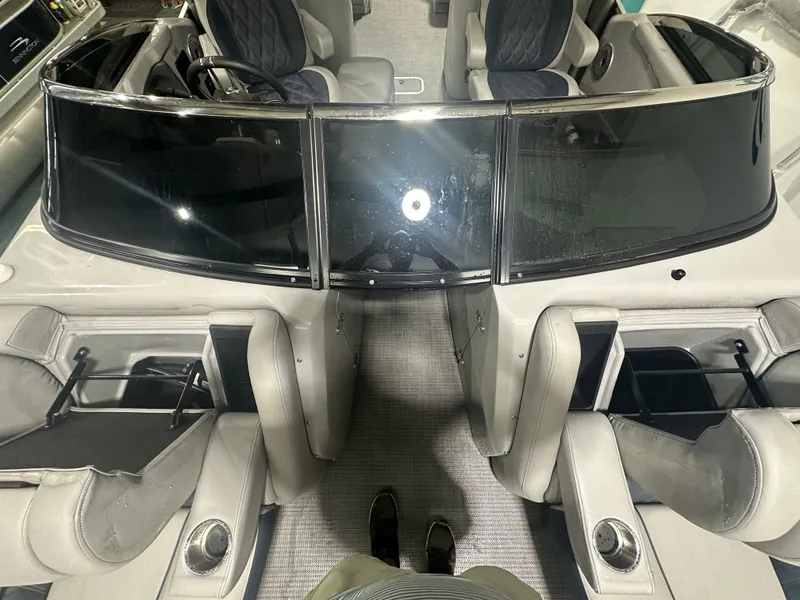 Slide: The Image of Bennington 27QFBWAT2SR 2024 - 28