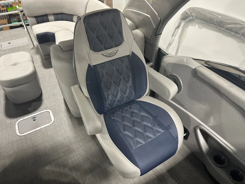 Slide: The Image of Bennington 27QFBWAT2SR 2024 - 38