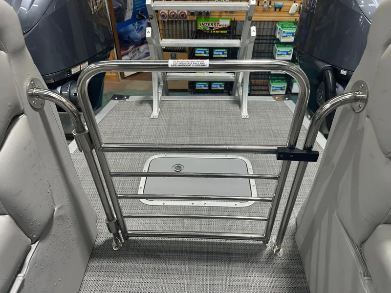 Slide: The Image of Bennington 27QFBWAT2SR 2024 - 47