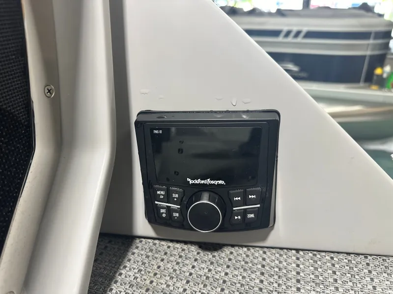 Slide: The Image of Bennington 27QFBWAT2SR 2024 - 48