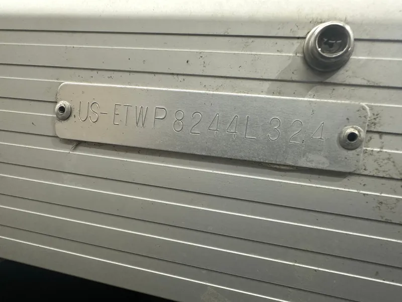 Slide: The Image of Bennington 27QFBWAT2SR 2024 - 61