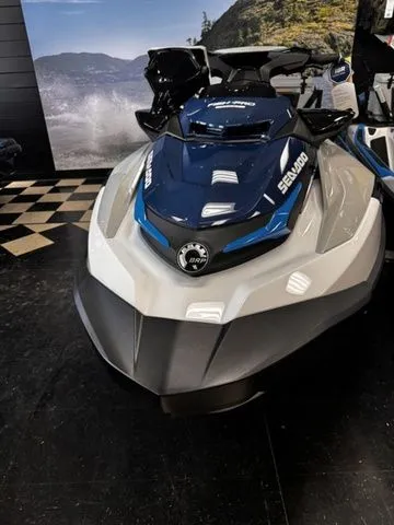 Slide: The Image of Sea-Doo FISH PRO 2025 - 3