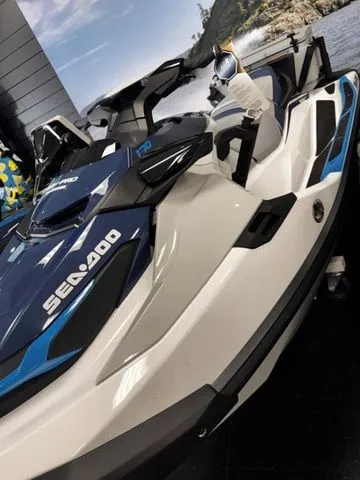 Slide: The Image of Sea-Doo FISH PRO 2025 - 4
