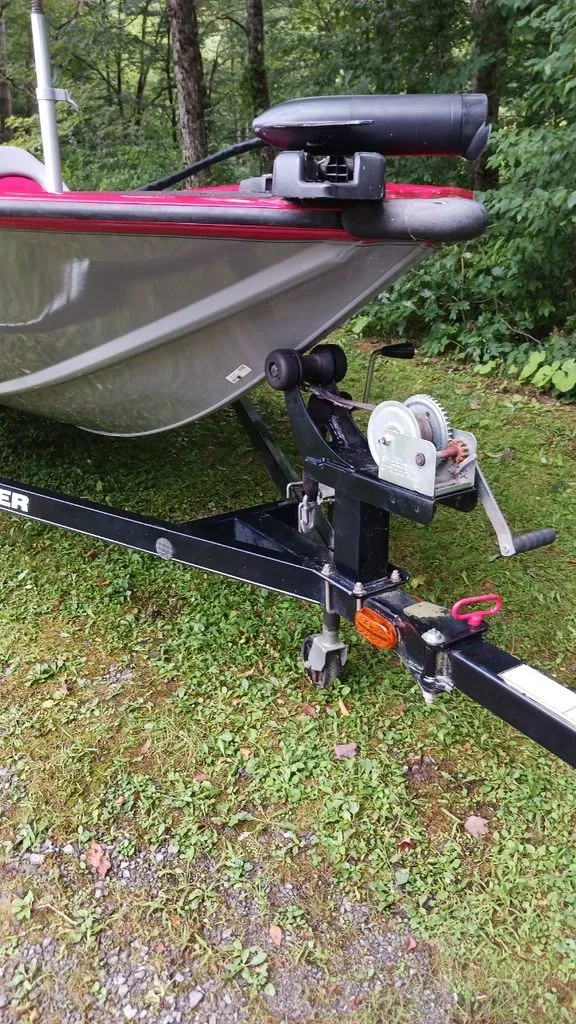 Slide: The Image of Tracker Pro Team 2015 - 4