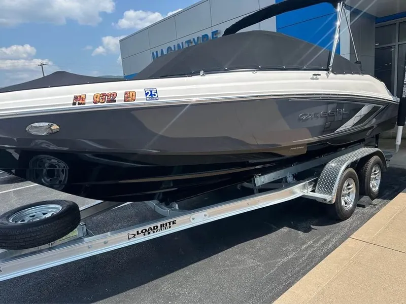 Slide: The Image of Regal 2000 ESX 2023 - 1