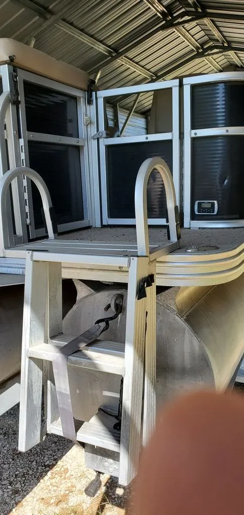 Slide: The Image of Silver Wave 220 Island 2014 - 2