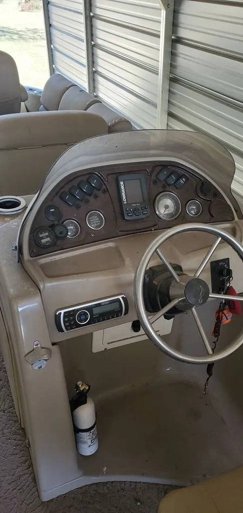 Slide: The Image of Silver Wave 220 Island 2014 - 4