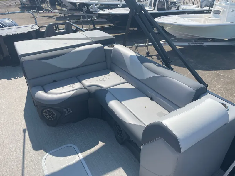 Slide: The Image of Avalon VNT85 RF23T 2025 - 14