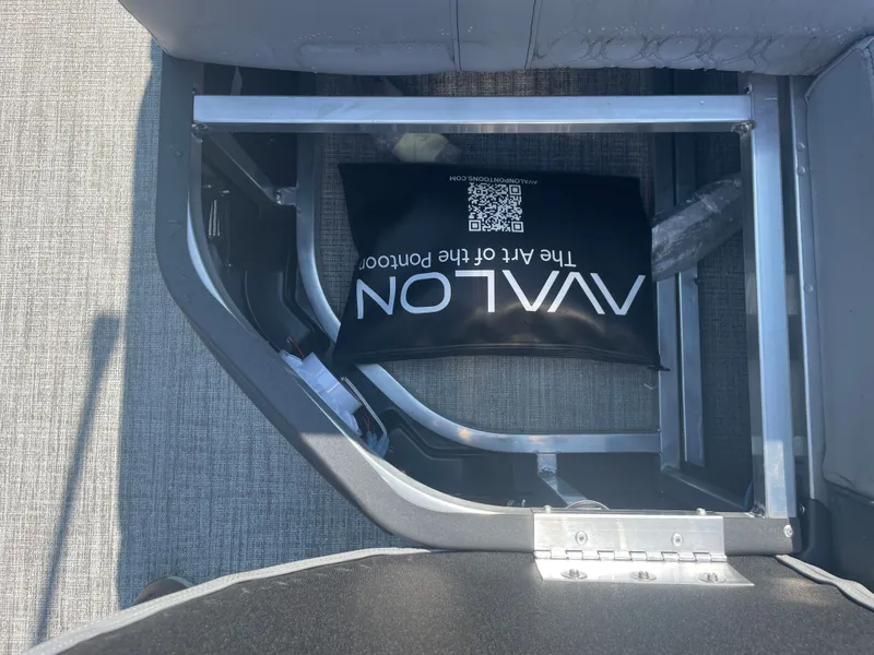 Slide: The Image of Avalon VNT85 RF23T 2025 - 16