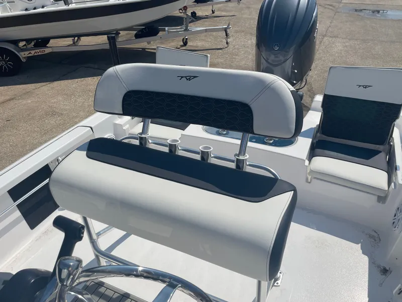 Slide: The Image of Tidewater 2110 Bay Max 2026 - 16