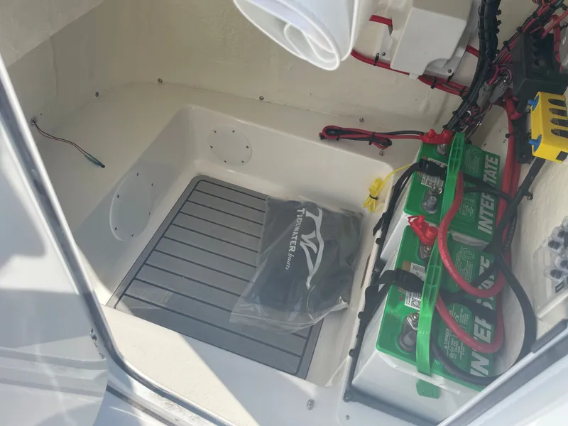 Slide: The Image of Tidewater 2110 Bay Max 2026 - 20