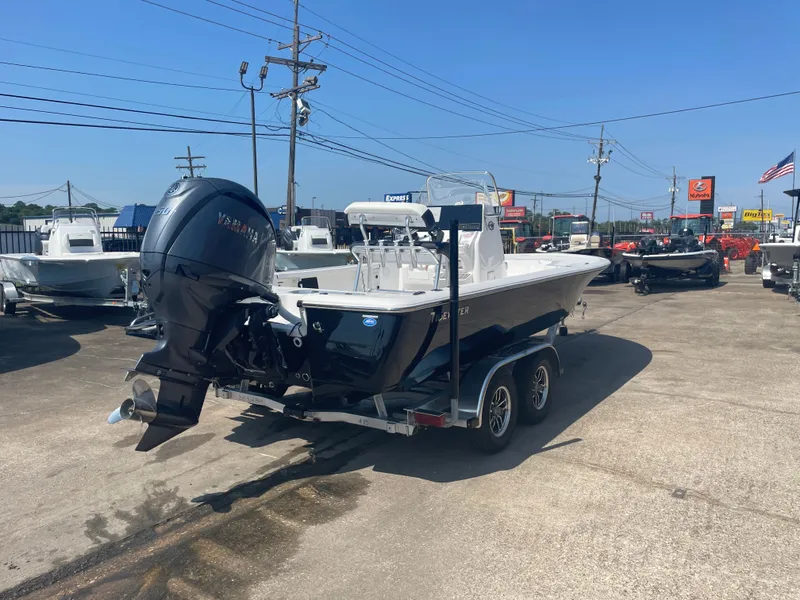 Slide: The Image of Tidewater 2110 Bay Max 2026 - 8