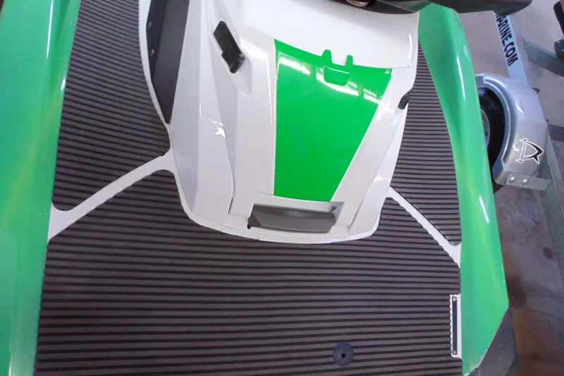 Slide: The Image of 2014 Yamaha WaveRunner FX HO, green and white, top view of deck and seat area. - 10