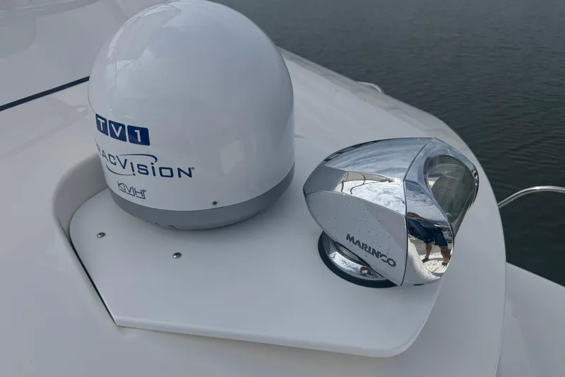 Slide: The Image of Satellite dome and light fixture on 2020 Cutwater C-30 CB boat deck. - 40