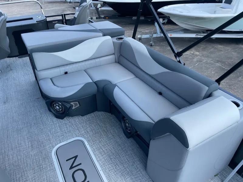 Slide: The Image of Avalon VNT85 RF23T 2025 - 20