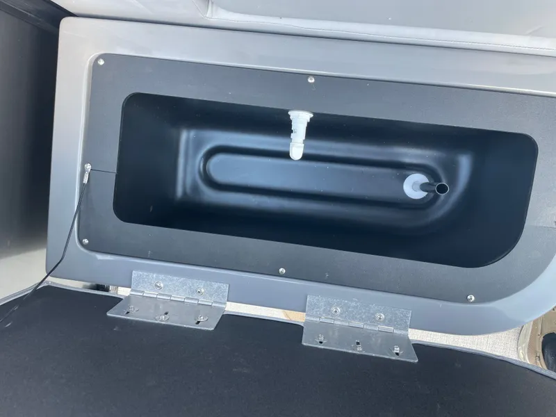 Slide: The Image of Avalon VNT85 RF23T 2025 - 24