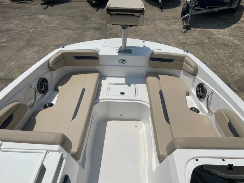 Slide: The Image of Hurricane SS205 2025 - 21