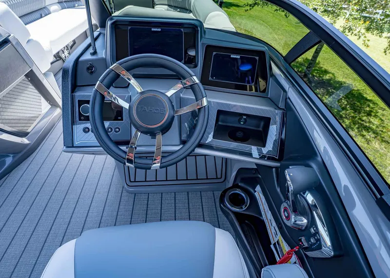 Slide: The Image of Tahoe Grand Tahoe LTD Elite Windshield 2025 - 26