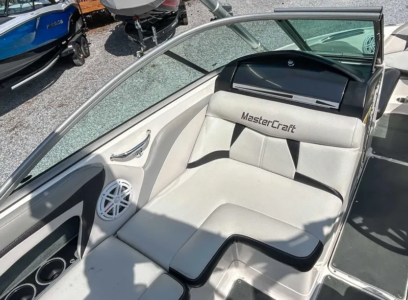 Slide: The Image of MasterCraft X-15 2010 - 14