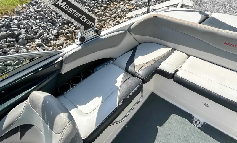 Slide: The Image of MasterCraft X-15 2010 - 16