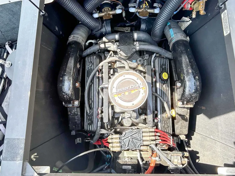 Slide: The Image of MasterCraft X-15 2010 - 18