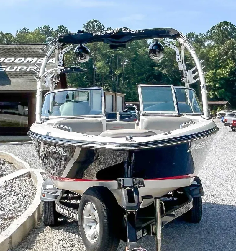 Slide: The Image of MasterCraft X-15 2010 - 4