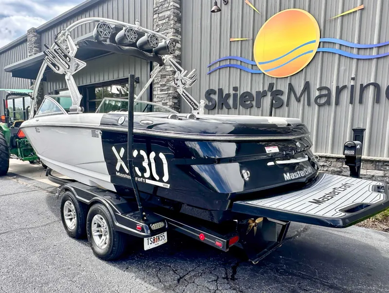 Slide: The Image of MasterCraft X30 2007 - 6