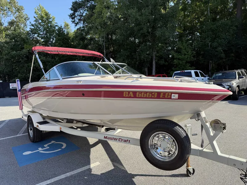 Slide: The Image of MasterCraft 200 Vrs 1998 - 4