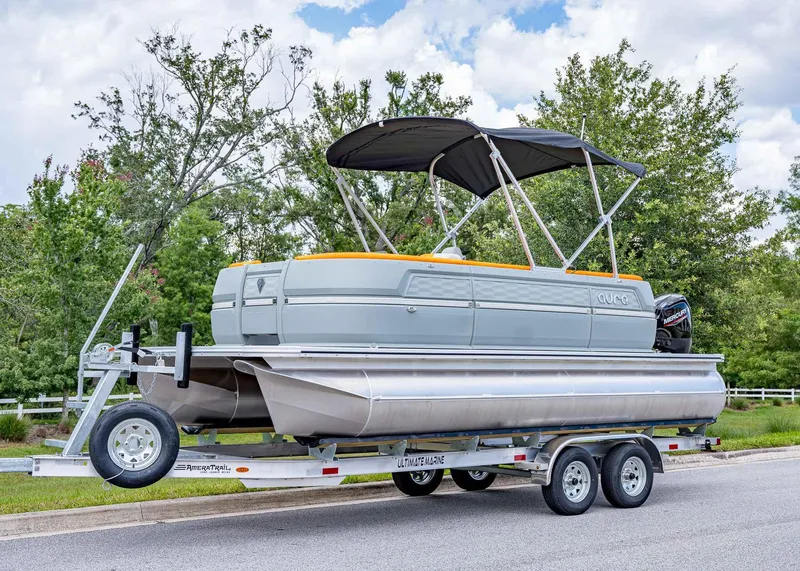 The Image of Tahoe Aura Quad Lounge 2025 - 1