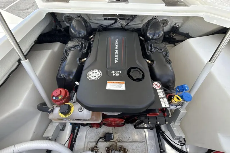 Slide: The Image of Volvo Penta 430 V8 engine in 2021 Cobalt R6 Surf boat. - 23