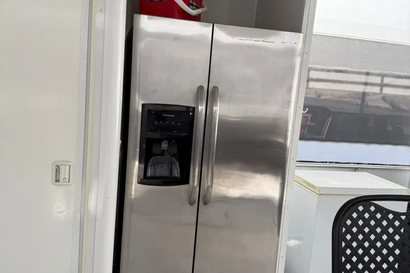 Slide: The Image of Stainless steel refrigerator with water dispenser, STARDUST Oceans Share #2, 2015 model. - 85