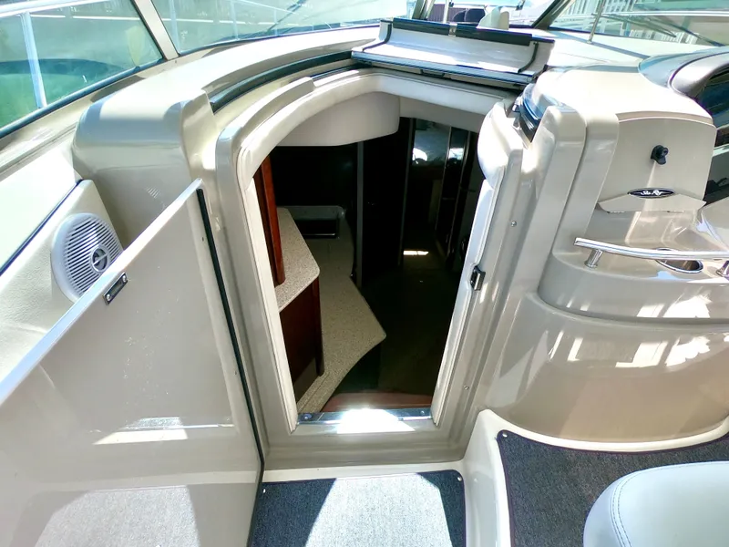 Slide: The Image of Sea Ray 380 Sundancer 2008 - 30